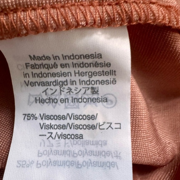 Madewell Velvet V-Neck Blouse in Deep Coral - Picture 6 of 7